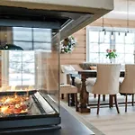 Large And Luxurious Family In Myrkdalen Helgatun