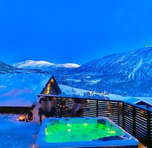 Large And Luxurious Family In Myrkdalen Casa de Férias Helgatun