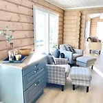 Large And Luxurious Family In Myrkdalen Helgatun